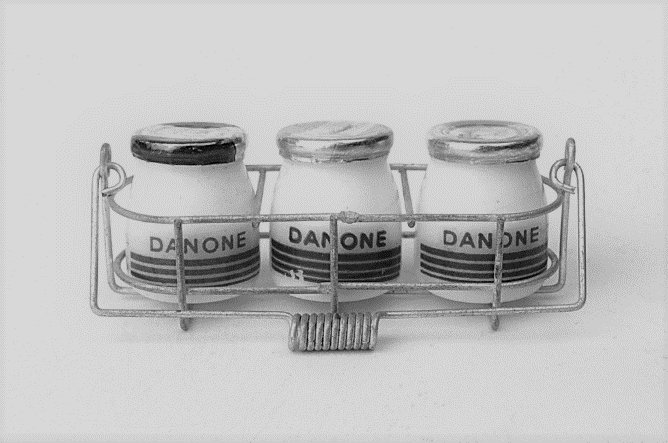 Ancien packaging Danone 旧网络彩票平台玻璃酸奶罐